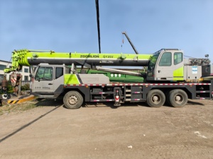 Grúa de camión ZOOMLION 35T Capacidad 44M Boom para grúa de construcción urbana Grúa de camión 35t - Product Image 6