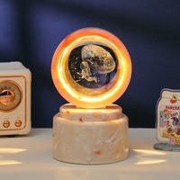 Boule de cristal rotative Océan 3D LED lumineuse alimentée par USB, veilleuse moderne minimaliste, décoration de table de chevet