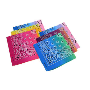 Lote a granel <span class=keywords><strong>bandanas</strong></span> de algodón al por mayor opciones de color sólido o patrón bufanda cuadrada grande logotipo bordado personalizado estilo hip hop - Product Image 5