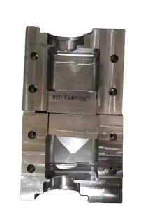 Conception de moulage par soufflage métallique de haute qualité avec logiciel NX_UG pour des solutions de fabrication de conteneurs, de bocaux et de bouteilles durables, marque PWC - Product Image 2