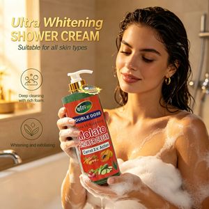 Crème de douche exfoliante Woot Gold Double Dose à la vitamine C et au Molato, gommage corporel ultra-blanchissant à action rapide - Product Image 6