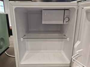 Wholesale Cheap 45L White Home Portable Small Refrigerator <b>Mini</b> Bar Fridge Wholesale Cheap 45L White Home Portable Small Refrige - Product Image 3
