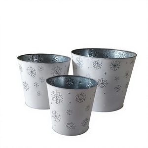 Macetas de Metal con Copos de Nieve Hechos a Mano para Decoración, Juego de 3 Macetas de Jardín de Estilo Moderno para Decoración del Hogar - Product Image 1