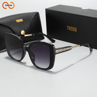TWOOO T1733 Lunettes de soleil œil-de-chat carrées haut de gamme au design de niche, protection UV400, nouveau style, vente en gros directe d'usine