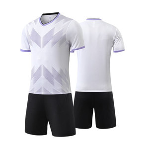 Uniformes de Fútbol Deportivos de Invierno al por Mayor, Camisetas de Fútbol Personalizadas, 100% Poliéster Transpirable, Logotipo Individual Personalizado para Club - Product Image 3