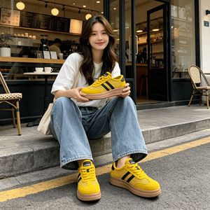 Maison High Quality Retro Leather Versatile Casual Lace up Flat Bottomed Training Shoes Designer Casual Shoes - Product Image 2