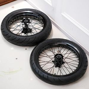 ชุดล้อแปลงซูเปอร์โมโตสำหรับรถ New Surron Ultra Bee ขนาด <span class=keywords><strong>17</strong></span> นิ้ว พร้อมยางถนน ขนาด 17x2.5/17x3.5 สำหรับล้อหน้าและล้อหลัง - Product Image 5