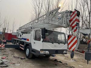 Grue sur camion hydraulique Zoomlion d'occasion de 25 à 75 tonnes, qualité d'origine pour l'exportation - Product Image 3