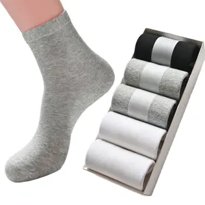 Manufacturer designer Crew Socks Box Gift Unisex solid color Socks for Business Daily Leisure