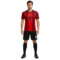Maillot de football rétro unisexe personnalisé à rayures pour t-shirt à manches courtes, respirant, séchage rapide, évacuation de l'humidité, 100% polyester