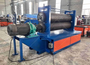 Máquina de grabado de puerta de acero de buen rendimiento, fabricación de patrones de Metal, máquina de grabado de Metal de aluminio galvanizado - Product Image 2