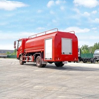 Sinotruk Howo personnalisé 5 CBM camion-citerne à eau camion de lutte contre l'incendie 4x2 télécommande camion de sauvetage diesel de lutte contre l'incendie