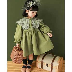 Gaun anak perempuan bayi kerah Peter Pan musim semi musim gugur 100% gaun anak perempuan lengan panjang hijau motif bunga katun untuk anak perempuan mewah