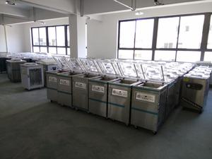 Machine à emballer sous vide de <span class=keywords><strong>table</strong></span> de vêtements alimentaires à usage domestique de magasins d'usine DZ-300 - Product Image 5