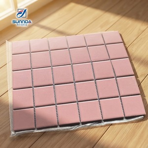 Tấm ốp gạch men mạ màu hồng sang trọng trang trí cho khu vực bếp và quầy bar — ảnh 1