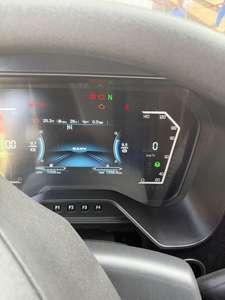 Grúa Todoterreno Usada Incomparable SAC2000C8-8 de 200 Toneladas Weichai, Grúa Móvil de 88m con Caja de Cambios y Accesorios Opcionales en Venta - Product Image 2