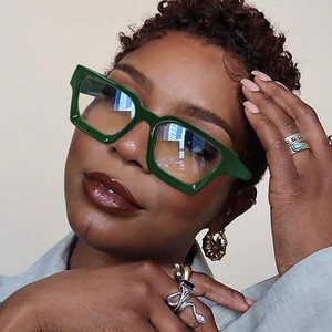 Nouveau cadre de <span class=keywords><strong>lunettes</strong></span> pour femmes carré rétro à la mode <span class=keywords><strong>visage</strong></span> améliorant les <span class=keywords><strong>lunettes</strong></span> plates à <span class=keywords><strong>petit</strong></span> cadre - Product Image 2