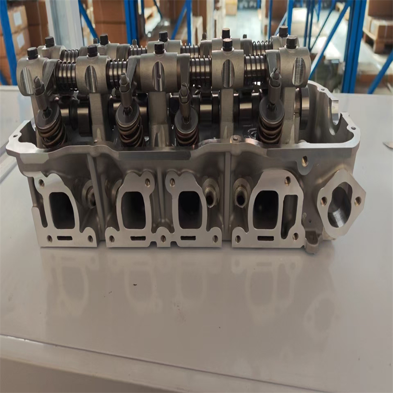 Z24 Complete Cylinder Head for Nissan Engine - High Quality