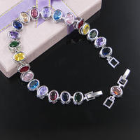 Venta al por mayor de lujo nuevos diseños de pulsera de zirconia cúbica moda mujer pulsera joyería