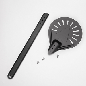 Pelle à <span class=keywords><strong>pizza</strong></span> professionnelle en alliage d'aluminium noir, longue et rigide, avec poignée en cuir fendue, adaptée aux fours commerciaux - Product Image 6