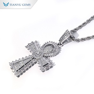 Collar con Colgante de Cruz Tianyu con Diamantes Engastados en Pavé: Un Collar de Cuerda Clásico, Lujoso y Exquisito - Product Image 2