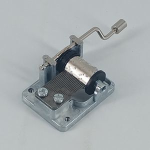 <span class=keywords><strong>Caja</strong></span> de música mecánica Yunsheng con sonido personalizado, <span class=keywords><strong>caja</strong></span> de música artesanal tradicional, movimiento de manivela manual de 18 notas - Product Image 4