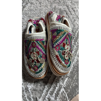 El yapımı Fas Aouge Babuşu, Berber desenli deri terlik, unisex, iç ve dış mekan kullanımı için.