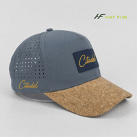 Casquette de baseball en nylon à 5 panneaux personnalisée en gros avec logo tissé, trou découpé au laser, légère, imperméable, pour le golf et le sport