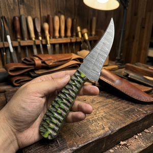 Cuchillo de Hoja Fija con Punta de Gota, Acero de Damasco, Mango Rosa, para Caza y Uso en Exteriores - Product Image 3