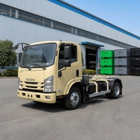 Camion à benne basculante ISUZU ELF 4x2 5-10m3 avec bras à crochet pour la collecte des déchets