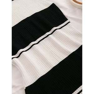 Minivestido de punto con volantes en bloques de color, negro, talla S (66) para otoño - Product Image 3