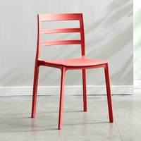 Chaise empilable en plastique PP durable à fibres longues, siège ergonomique, couleur personnalisable disponible pour le marché d'Afrique et d'Asie du Sud-Est
