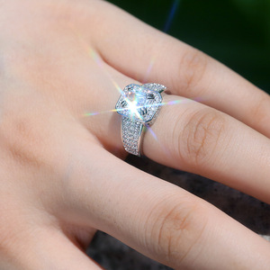 Anello di Lusso da Sposa per Donne, Elegante Stile Occidentale, Accessorio per Proposta di Matrimonio, Regalo - Product Image 5
