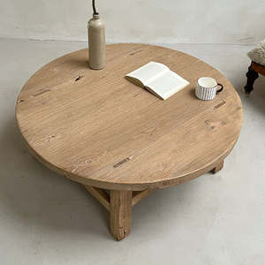 Bàn cà phê tròn cực lớn được chế tác từ gỗ khai hoang mang đến sự quyến rũ và một trung tâm tuyệt đẹp để lưu trữ - Product Image 2