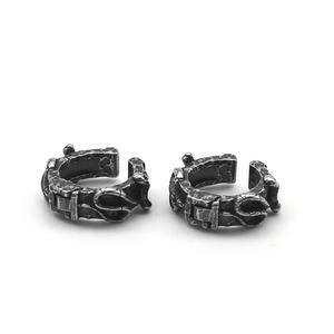 Manchette d'oreille pour homme en acier inoxydable 316L, étanche, hypoallergénique, motif serpent martelé, à clipser, sans perçage, style punk gothique - Product Image 2