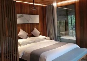 Tente <span class=keywords><strong>de</strong></span> glamping <span class=keywords><strong>de</strong></span> luxe multi-usages à grande portée pour 4 saisons, idéale pour les réceptions événementielles ou les restaurants et cafés - Product Image 5