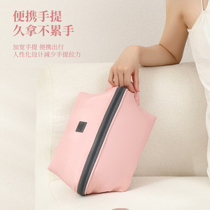 Sac de rangement de lingerie portable et étanche, forme ovale, capacité de 1 à 3 L, tissu en polyester, organisateur de voyage pour soutien-gorge et culotte - Product Image 3