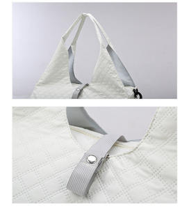 กระเป๋าเดินทาง RUIQUWIN Sport Unisex สีพื้น ผ้า Oxford น้ำหนักเบา กันน้ำ แยกส่วนเปียกและแห้ง มีช่องใส่รองเท้า ปรับได้ เหมาะสำหรับออกกำลังกาย - Product Image 4