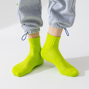 Chaussettes de course à pied de basket-ball à coupe <span class=keywords><strong>basse</strong></span> pour hommes, courtes, en coton, absorbant la sueur, respirantes, à la <span class=keywords><strong>taille</strong></span>, serviette de printemps et d'été. - Product Image 2