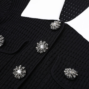 Robe courte en tricot crochet de luxe pour femmes avec boutons en strass et col <span class=keywords><strong>Peter</strong></span> Pan contrastant - Product Image 5