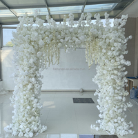 F80 Hochzeitsdekoration 3D Stoff-Hintergrund Blumenreihe Wandmatte Seidenrosen Weiße Blumen-Läufer Künstliche Hängende Blumenwand