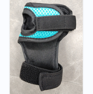 Équipement de protection pour le sport des adultes et des enfants : protège-poignets, coudières, genouillères pour patinage, skateboard, vélo d'équilibre, roller, moto. - Product Image 4