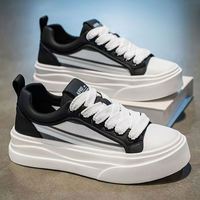 Chaussures pour hommes tendance, prix de gros, nouvelles chaussures de sport légères et respirantes, chaussures décontractées assorties, chaussures décontractées simples