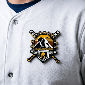 Cappello da Baseball con Stampa Tipografica e Stampa a Caldo in Nichel Nero per Distintivo Personalizzato in Metallo - Product Image 4
