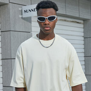 Camiseta de Hombre de Alta Calidad 100% Algodón ET001, Ropa Urbana Personalizada con Corte Holgado y Estampado de Logotipo, Directo de Fábrica - Product Image 2