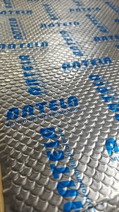 Tapis d'isolation thermique et d'insonorisation pour voiture Matériau réducteur <span class=keywords><strong>de</strong></span> bruit pour capot, plafond et porte. - Product Image 2