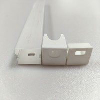 Lampu Induksi Kabinet Pengisian Daya USB Sensor Gerak Nirkabel LED Dapat Diredupkan Dipasang di Dinding Desain Modern Portabel untuk Lemari Pakaian