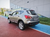 Nissan Qashqai 2015 2.0XL Coolfire CVT 2WD d'occasion, conduite à gauche, pneus R17, intérieur foncé, sièges en tissu