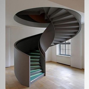 Escalier en colimaçon en acier lourd soudé pour accès à plateforme extérieure en structure métallique - Product Image 2