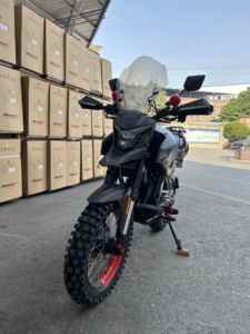 Motocicleta Todoterreno Personalizada de Fábrica 2024, 250 cc, Pitbike, Motocicletas Baratas, Motor de Carreras de Gasolina, Sur Ron Bx300tiequan - Product Image 2